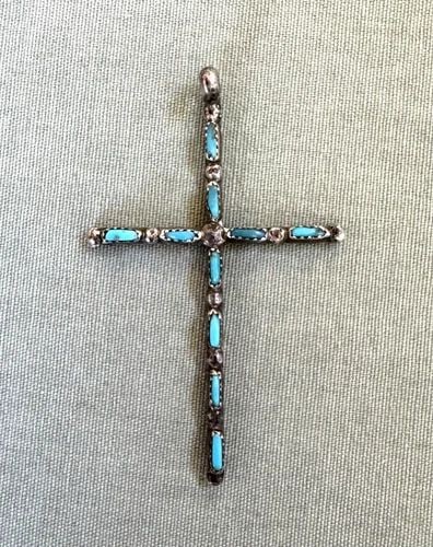 OLD PAWN ZUNI STERLING SILVER AND TURQUOISE CROSS PENDANT 1 7/8" TALL: OLD PAWN ZUNI STERLING SILVER AND TURQUOISE CROSS PENDANT 1 7/8" TALL 1 7/8" Tall 1 1/8 " wide 2.43 Grams Throughout the 40 years that I have been in business, I have purchased jewelry from pawn shops