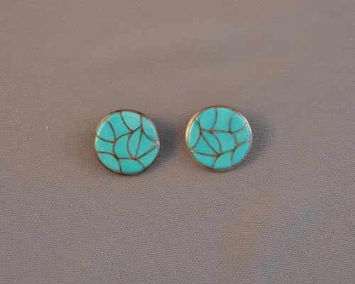 VINTAGE NAVAJO ROUND SILVER EARRINGS TURQUOISE CURVED INLAY - 7/8" - EMMA BONNEY: VINTAGE NAVAJO ROUND SILVER EARRINGS TURQUOISE CURVED INLAY - 7/8" - EMMA BONNEY Item Description: This pair of round earrings has been beautifully crafted with curved turquoise channel inlay. The ear
