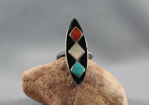 VINTAGE NAVAJO STERLING TURQUOISE , CORAL , SHELL RING SIZE 6 1/4: VINTAGE NAVAJO STERLING TURQUOISE , CORAL , SHELL RING SIZE 6 1/4 Item Description: 1 1/2” tall