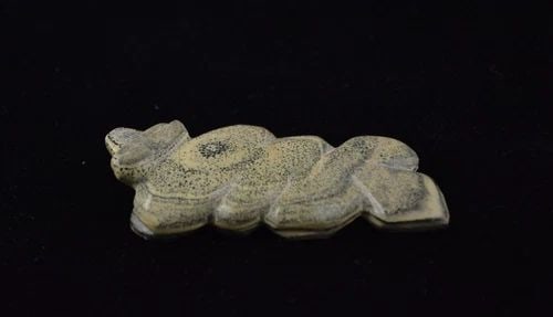 VINTAGE ZUNI PUEBLO INDIAN HANDCARVED STONE FETISH - 3" LONG (1 of 2)