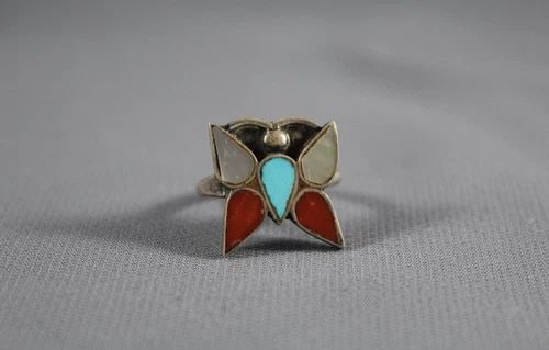 OLD PAWN NAVAJO INDIAN SILVER BUTTERFLY RING - TURQUOISE CORAL SHELL - SIZE 7: OLD PAWN NAVAJO INDIAN SILVER BUTTERFLY RING - TURQUOISE CORAL SHELL - SIZE 7 Item Description: This vintage Navajo ring has a butterfly inlaid with turquoise, white shell and coral. The front of the 