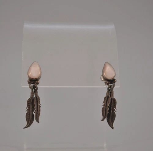 OLD PAWN STERLING SILVER MOTHER OF PEARL EARRINGS 1 1/4" DROP: OLD PAWN STERLING SILVER MOTHER OF PEARL EARRINGS 1 1/4" DROP Weight 3.53 Grams 1 1/4" Tall
