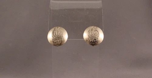 VINTAGE NAVAJO SILVER EARRINGS -BEAR CLAW .. (1 of 2)