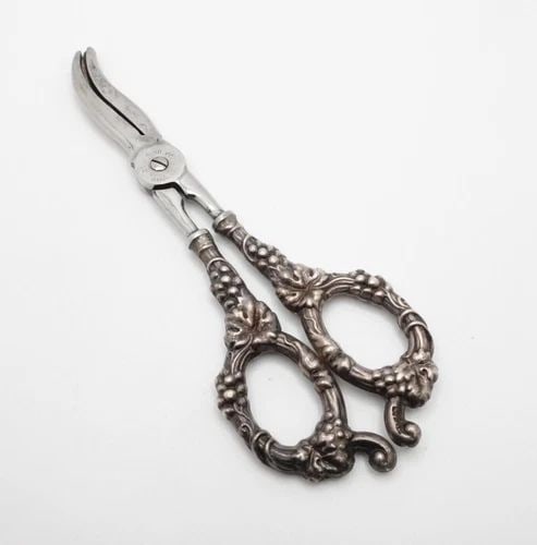 GOULD SILVER CO. GERMANY STERLING SILVER HANDLE GRAPE VINE SEAR SCISSORS - 7" (1 of 2)