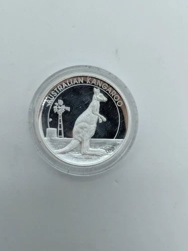 2012 P AUSTRALIA SILVER $1 DOLLAR KANGAROO HIGH RELIEF - CAPSULATED (1 of 2)