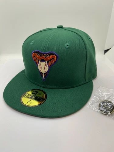 EXCLUSIVE NEW ERA 59FIFTY ARIZONA DIAMONDBACKS PATCH SH HAT 7 3/8 - NEW: EXCLUSIVE NEW ERA 59FIFTY ARIZONA DIAMONDBACKS PATCH SH HAT 7 3/8 - NEW Exclusive New Era 59Fifty Arizona Diamondbacks Patch SH Hat Size - 7 3/8 BRAND NEW