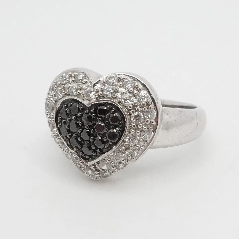 STERLING SILVER PAVE HEART BLACK & CLEAR CZ CUBIC ZIRCONIA RING SIZE 7 (1 of 1)