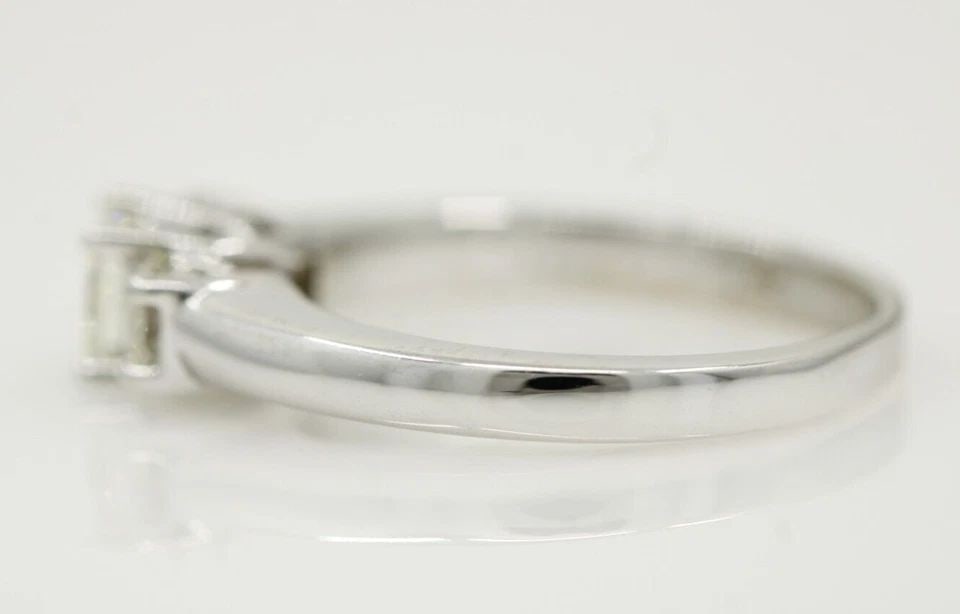 18K WHITE GOLD 1.10 TCW NATURAL DIAMOND THREE STONE PRICINESS RING SIZE 8.5 (1 of 1)