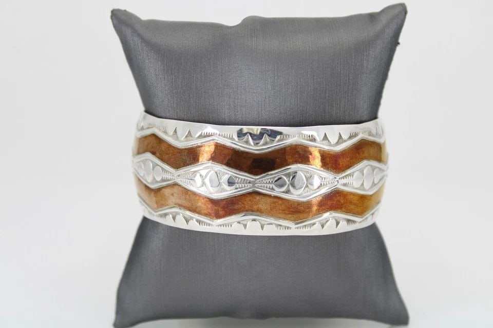 DOUGLAS ETSITTY NAVAJO NATIVE AMERICAN COPPER & STERLING CUFF BRACELET (1 of 1)