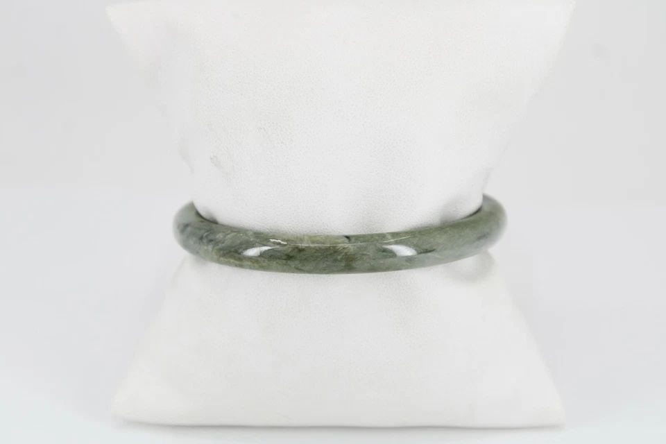 NATURAL JADEITE JADE SOLID BANGLE 60MM BRACELET, FITS UP TO 7.5 " (1 of 1)