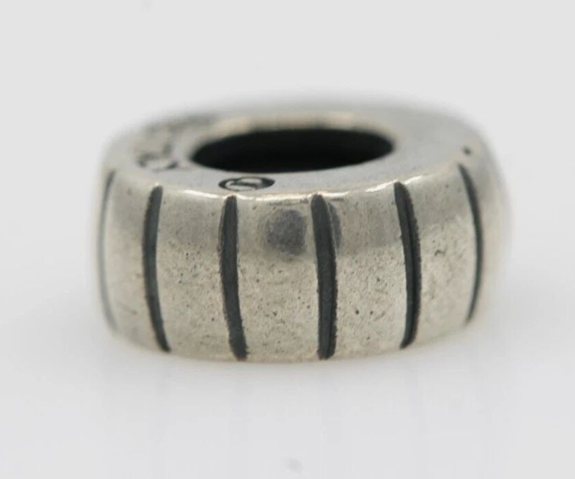 STERLING SILVER ITALY BLACK GROOVED SPACER SLIDER CHARM 1.3 GRAMS (1 of 1)