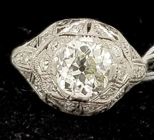 VINTAGE OLD EURO CUT DIAMOND 1.77CT VS1-J PLATINUM ENGAGEMENT RING: VINTAGE OLD EURO CUT DIAMOND 1.77CT VS1-J PLATINUM ENGAGEMENT RING Stunning Vintage Art Deco old mine CUT Diamond Platinum ring center natural old mine cut diamond weight 1.77ct. SIZE 7.1x6.9mm VS1-J 