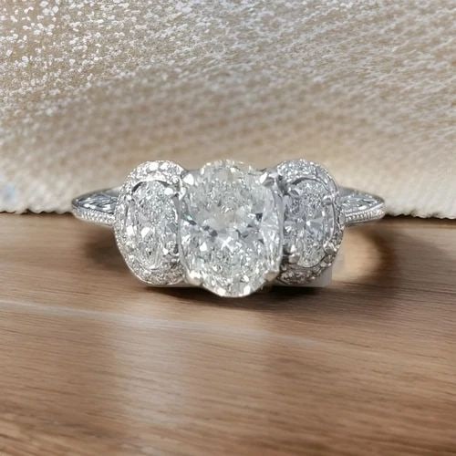 VINTAGE PLATINUM ENGAGEMENT RING 1.66CT. NATURAL OVAL DIAMOND CIRC 1930'S (1 of 2)