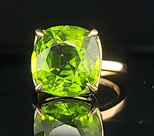 10.38CT. TIFFANY & CO 18K YELLOW GOLD RING NATURAL PERIDOT CUSHION CUT GIA CERT (1 of 2)