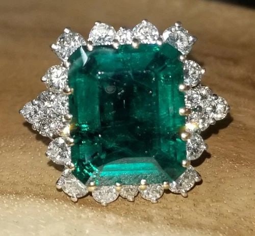 14K WHITE GOLD RING 12.75CT. GEM GREEN EMERALD RECTANGULAR SHAPE (1 of 2)