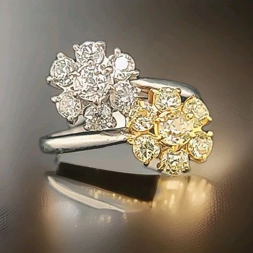 PLATINUM 18K YELLOW GOLD VINTAGE RING 2.45CT. OLD MINE CUT NATURAL DIAMOND: PLATINUM 18K YELLOW GOLD VINTAGE RING 2.45CT. OLD MINE CUT NATURAL DIAMOND Vintage Round old mine Cut Diamond PLatinum 18k yellow gold ring circ 1930's Set seven natural old mine cut white diamond wei