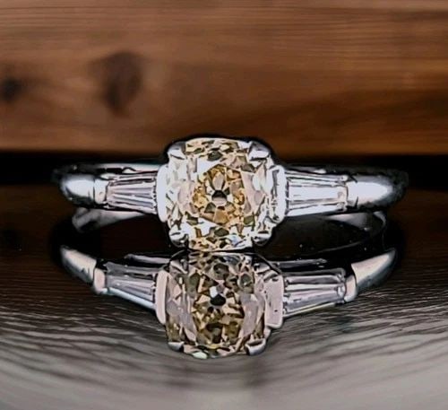 VINTAGE PLATINUM ENGAGEMENT RING 0.92CT.NATURAL CHAMPAGNE OLD MINE CUT DIAMOND (1 of 2)