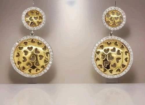 18K WHITE & YELLOW GOLD NATURAL DIAMOND EARRINGS – 1.03CT TW SI1-H – 1 INCH: 18K GOLD DIAMONDS EARRINGS 1.03CT SI1-H Gorgeous 18K white and yellow gold EARRINGS NATURAL DIAMONDS 1.03 carat total weight diamond SI1-H QUALITY IS VERY NICE CUT VERY LIVELY.CLEAN ,BRILLIANT ,NICE C