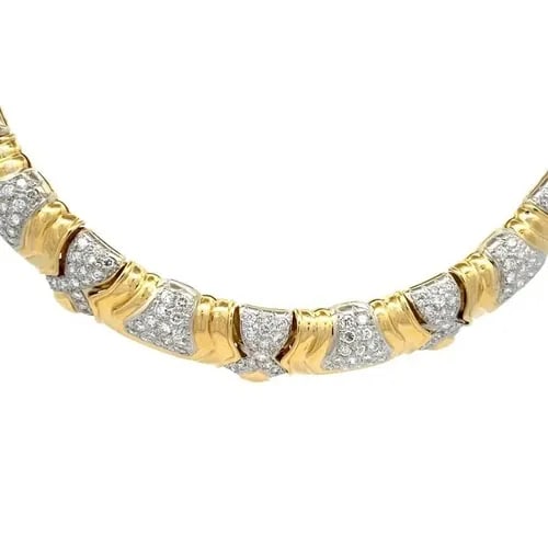 GORGEOUS 7CT DIAMOND 18K GOLD GEOMETRIC LINK 14MM WIDE COLLAR NECKLACE: GORGEOUS 7CT DIAMOND 18K GOLD GEOMETRIC LINK 14MM WIDE COLLAR NECKLACE This is a stunning diamond collar necklace, crafted from 18k yellow and white gold with a polished finish. The entire length of t