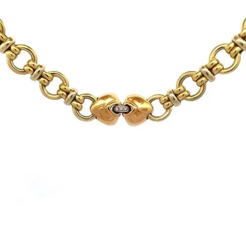 ROBERTO COIN 18K GOLD NECKLACE DIAMOND HEARTS MOTIF YELLOW 33" LONG: ROBERTO COIN 18K GOLD NECKLACE DIAMOND HEARTS MOTIF YELLOW 33" LONG This long vintage authentic necklace is from Roberto Coin, from 18k yellow gold with white gold accent featuring flat round links wi