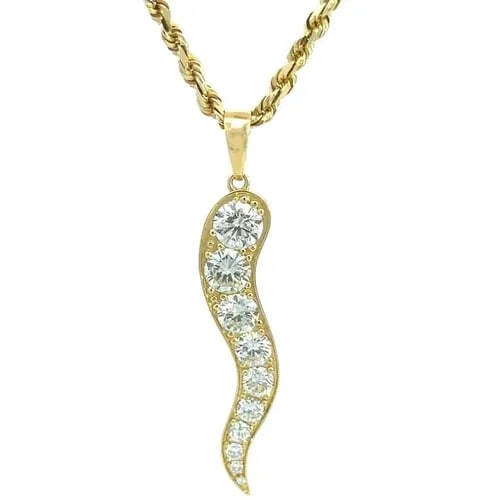 STUNNING HEAVY 4.67CT DIAMOND 18K YELLOW GOLD HORN PENDANT: STUNNING HEAVY 4.67CT DIAMOND 18K YELLOW GOLD HORN PENDANT This is a stunning curved horn pendant; it is crafted from 18k yellow gold and comes with a 3mm thick diamond cut 14k rope chain. The pendant