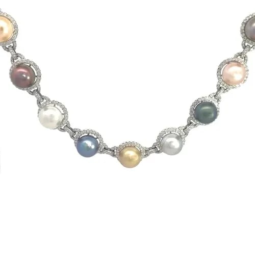 DIAMOND SOUTH SEA PEARLS GOLD NECKLACE 6CT 18K WHITE MULTICOLOR HALO STYLE: DIAMOND SOUTH SEA PEARLS GOLD NECKLACE 6CT 18K WHITE MULTICOLOR HALO STYLE This is a stunning collar necklace, it is crafted from 18k white gold featuring multi-color lustrous pearls, dark gray, champ