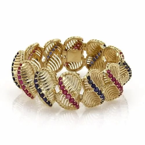 YELLOW GOLD & GEMS BRACELET 18K YELLOW WIDE LATTICE SWIRL LINKS DESIGN: YELLOW GOLD & GEMS BRACELET 18K YELLOW WIDE LATTICE SWIRL LINKS DESIGN This is an eye-catching large Estate bracelet, it is from 14k yellow gold with a high polished finish, the links are about 1.25 i