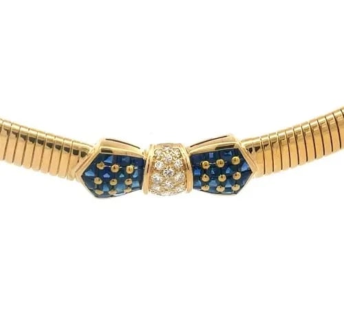 TIFFANY & CO. DIAMOND GOLD NECKLACE 18K YELLOW GEM BOW OMEGA STYLE FRANCE: TIFFANY & CO. DIAMOND GOLD NECKLACE 18K YELLOW GEM BOW OMEGA STYLE FRANCE This gorgeous vintage choker necklace is from Tiffany & Co. France, it is an eye-catching fine vintage jewelry featuring a 9mm