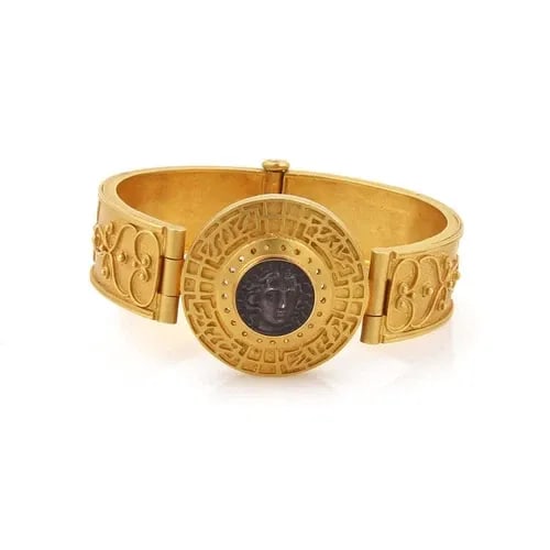 22K YELLOW GOLD MEDALLION STYLE COIN CAMEO WIDE FANCY BRACELET (1 of 2)