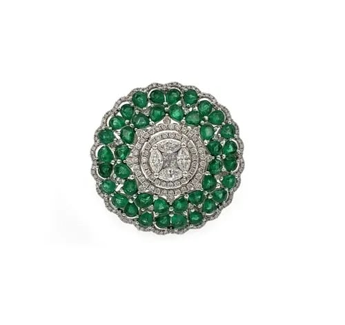 RING DIAMOND EMERALD 18K WHITE GOLD ROUND FLORAL DOME SIZE 7 ESTATE (1 of 2)