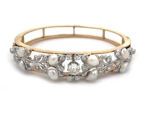 VINTAGE 1.50CT DIAMONDS PEARLS 13K &17K TWO TONE GOLD FLORAL HINGE BRACELET: VINTAGE 1.50CT DIAMONDS PEARLS 13K &17K TWO TONE GOLD FLORAL HINGE BRACELET Vintage 1.50ct Diamonds Pearls 13k 17k Two Tone Gold Floral Hinge Bracelet Description This beautiful floral style bracelet 
