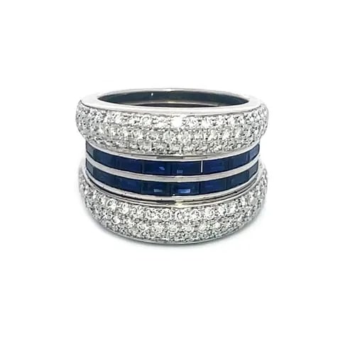 CHOPARD SAPPHIRE GOLD RING PAVE DIAMOND 3.80CT 18K WHITE WIDE BAND: CHOPARD SAPPHIRE GOLD RING PAVE DIAMOND 3.80CT 18K WHITE WIDE BAND Add a bit of luxury to your jewelry collection with the Chopard diamond and sapphire gold ring, a stunning piece that marries fashion