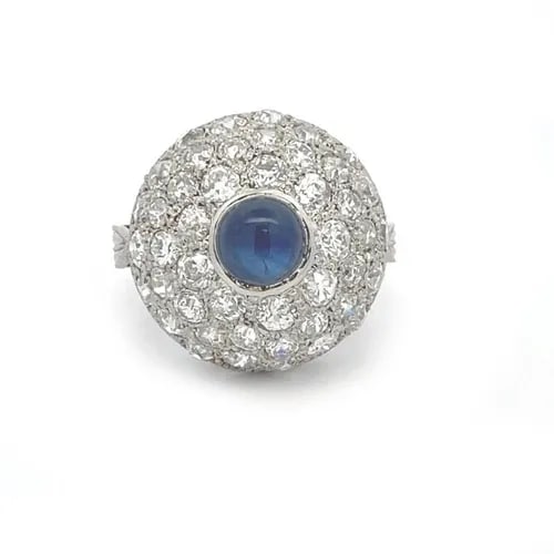 RING PLATINUM DIAMONDS & BLUE GEMSTONE DOME RING SIZE 7 ART DECO: RING PLATINUM DIAMONDS & BLUE GEMSTONE DOME RING SIZE 7 ART DECO This elegant Ring Platinum Diamonds & Blue Gemstone Dome Ring is a stunning piece of vintage jewelry perfect for women who appreciate f
