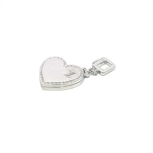 LOUIS VUITTON GOLD LOCKET PENDANT HEART SHAPE 18K WHITE: LOUIS VUITTON GOLD LOCKET PENDANT HEART SHAPE 18K WHITE The Louis Vuitton gold locket pendant in heart shape is a perfect gift for your loved one. Made of 18k white gold, this pendant features a lever