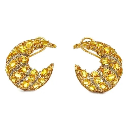 YELLOW SAPPHIRE DIMOND EARRINGS 10.65CT 18K YELLOW GOLD CRESCENT MOON HUGGIES: YELLOW SAPPHIRE DIMOND EARRINGS 10.65CT 18K YELLOW GOLD CRESCENT MOON HUGGIES These gorgeous eye-catching earrings are crafted with 18k yellow gold featuring a lovely crescent moon shape covered with 