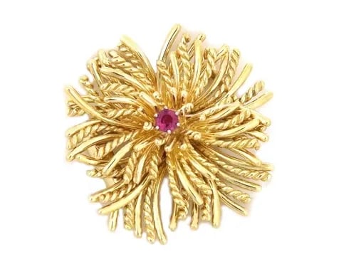 TIFFANY & CO. RUBY 18K YELLOW GOLD CLUSTER PETALS FLOWER BROOCH: TIFFANY & CO. RUBY 18K YELLOW GOLD CLUSTER PETALS FLOWER BROOCH Tiffany & Co. Ruby 18k Yellow Gold Cluster Petals Flower Brooch Description This is a lovely authentic brooch from Tiffany & Co. It is c