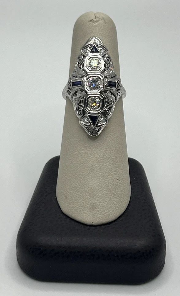 18K WHITE GOLD, DIAMOND & SAPPHIRE RING SIZE 7 (1 of 1)