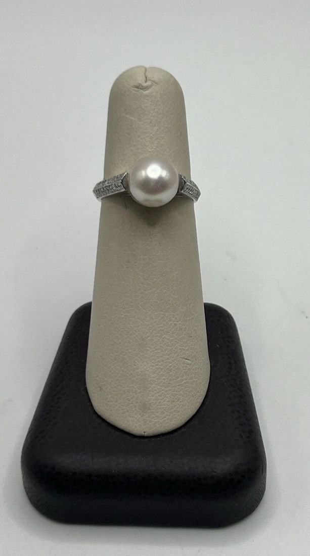 14KT WHITE GOLD, DIAMOND & PEARL RING SIZE 6.75 (1 of 1)