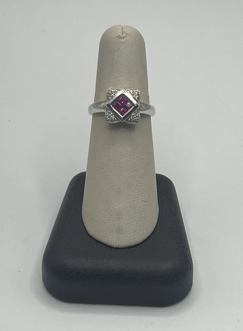 14K WHITE GOLD, RUBY & DIAMOND RING SIZE 7 (1 of 1)