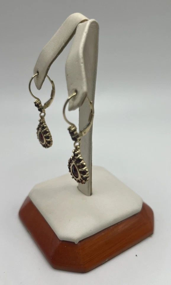 VINTAGE 14K YELLOW GOLD NATURAL PEAR SHAPE RHODOLITE GARNET DANGLE EARRINGS (1 of 1)