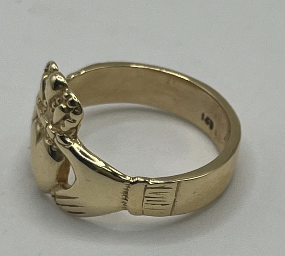 13K YELLOW GOLD CLADDAGH RING SIZE 6.75 (1 of 1)