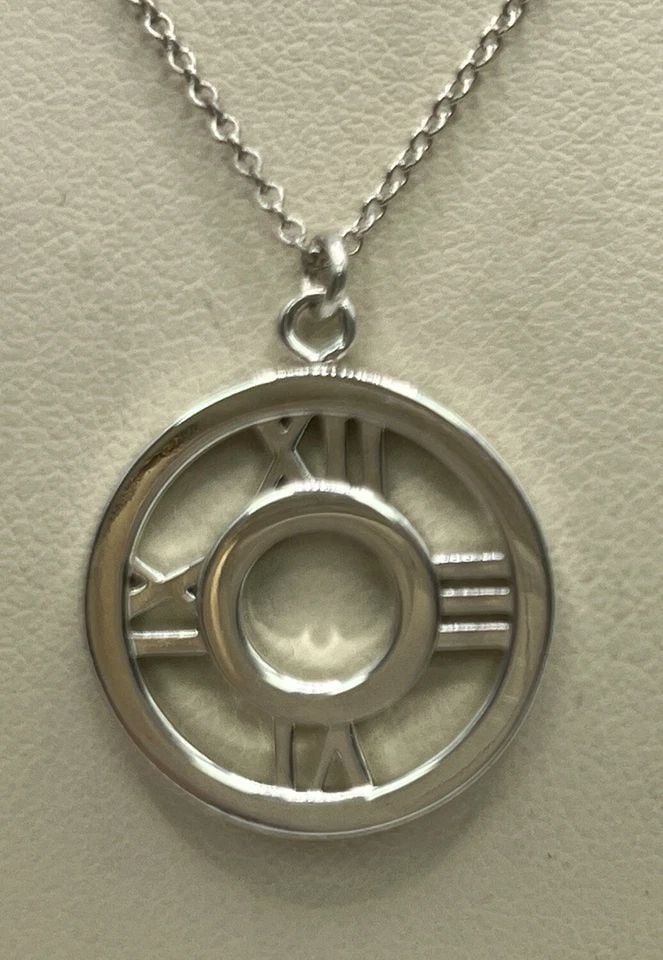 TIFFANY & CO SILVER ROUND CIRCLE ATLAS NECKLACE CHARM PENDANT (1 of 1)