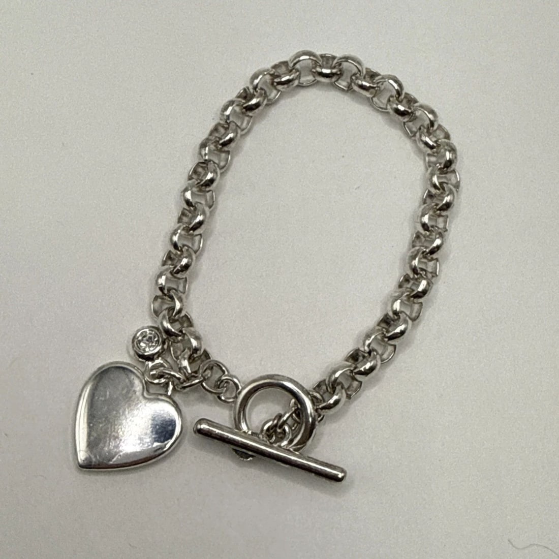 STERLING SILVER 7.5" CIRCLE LINK BRACELET WITH HEART AND COLORLESS STONE CHARM (1 of 2)