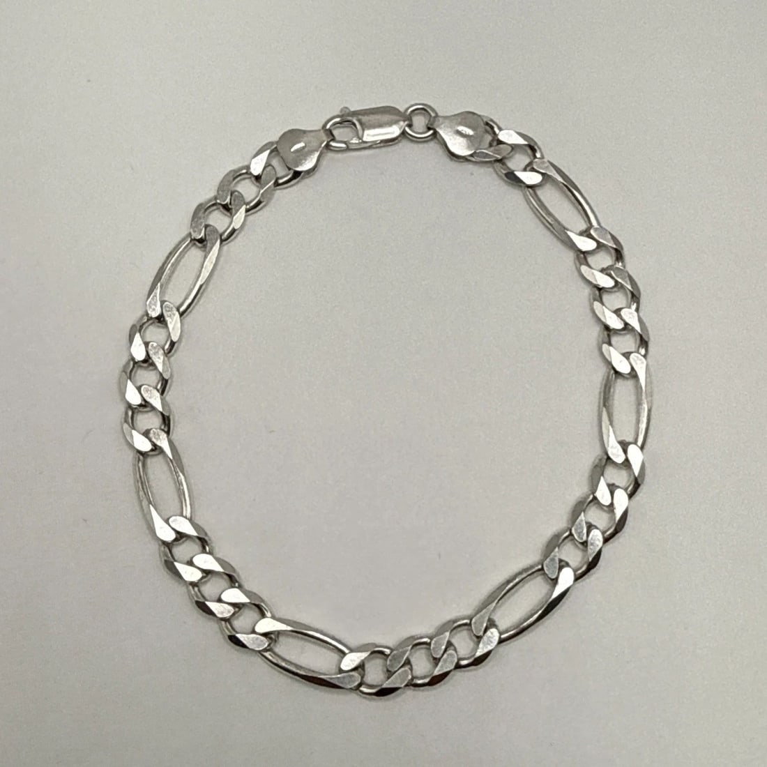 STERLING SILVER 9" FIGARO LINK BRACELET 15.4 GRAMS (1 of 2)