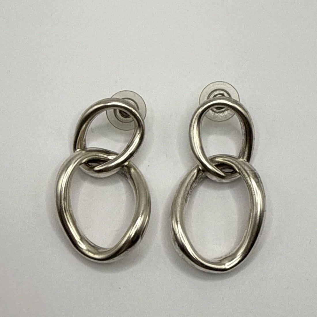 STERLING SILVER DOUBLE TWIST LOOP DANGLING EARRINGS (1 of 1)