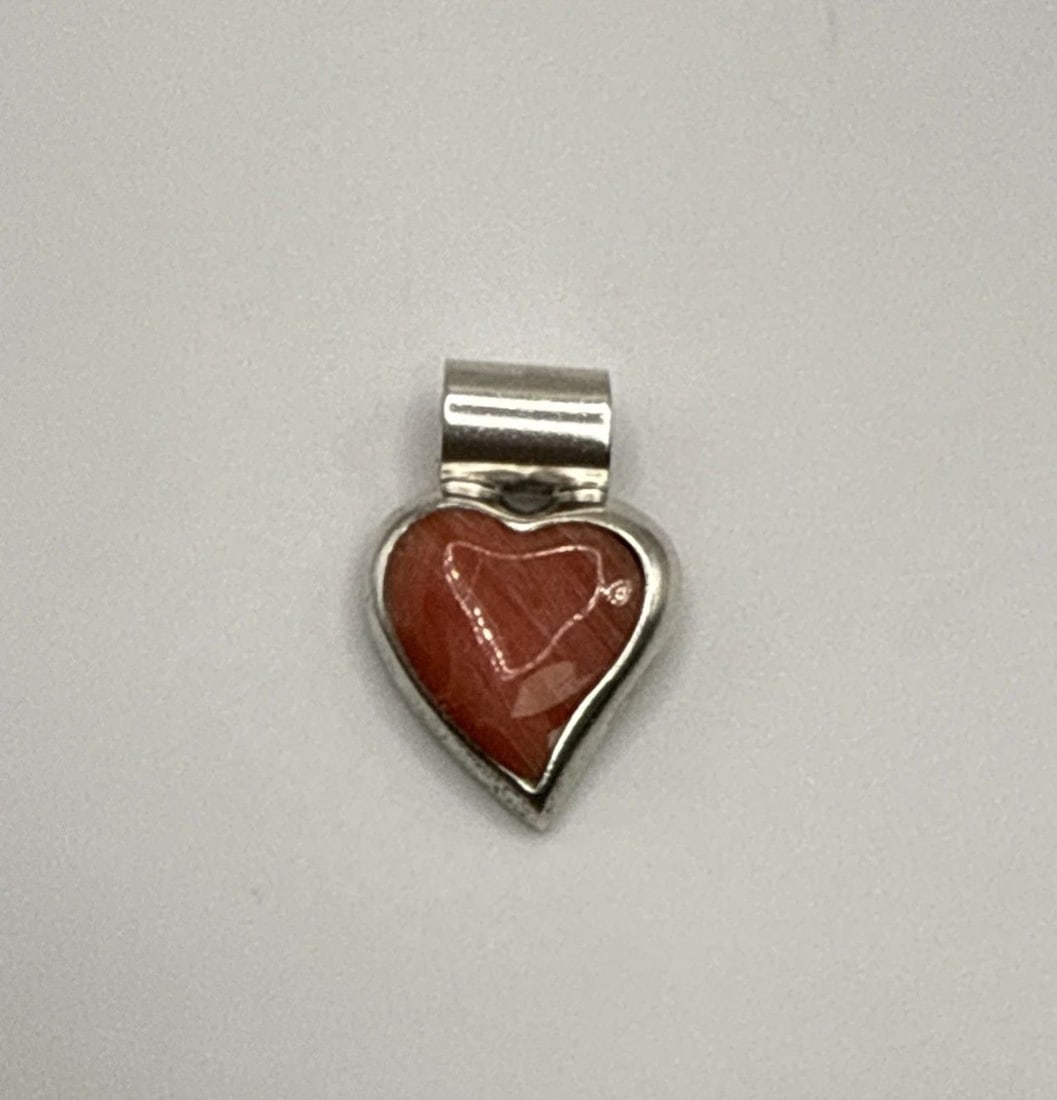 MEXICO ATI STERLING SILVER & PEACH PINK CORAL HEART SHAPED PENDANT 1" (1 of 2)