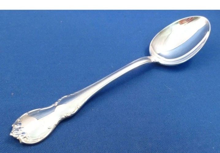 TOWLE STERLING SILVER FRENCH PROVINCIAL SPOON 5 3/4" (1 of 1)