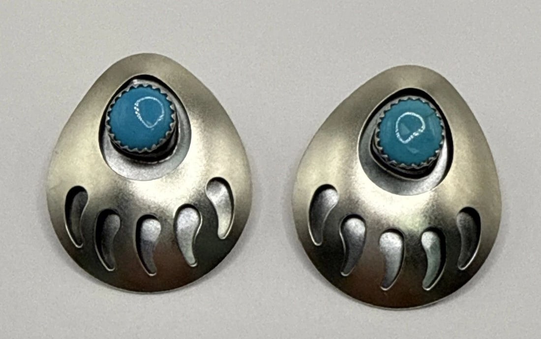 STERLING SILVER & TURQUOISE BEAR CLAW EARRINGS (1 of 2)