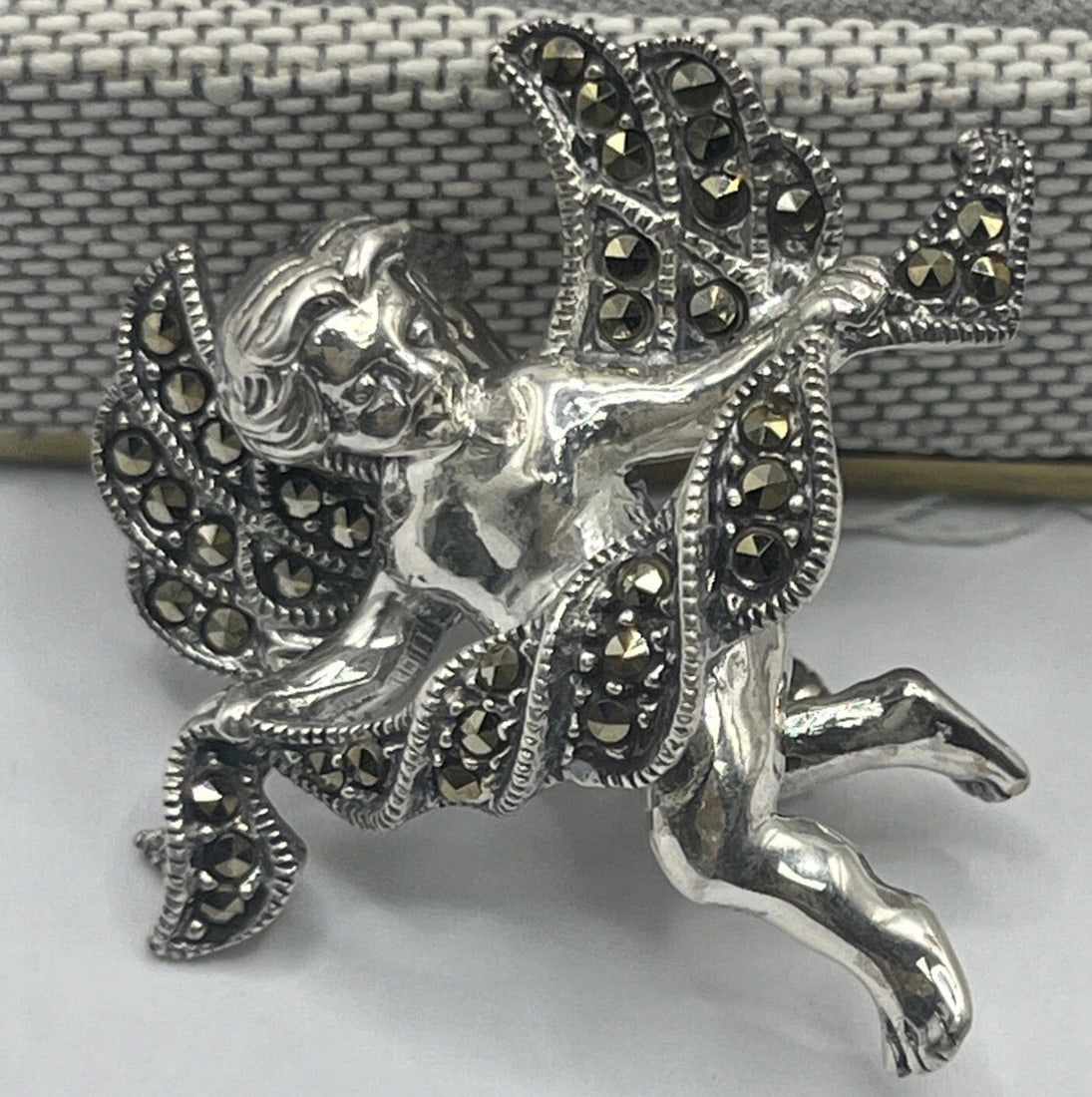 JUDITH JACK 925 STERLING SILVER VINTAGE REAL MARCASITE CHERUB PIN BROOCH (1 of 1)