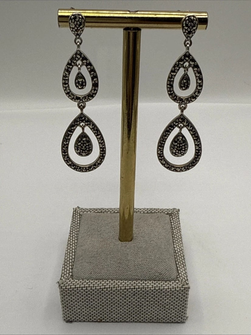 STERLING SILVER & MARCASITE TEARDROP DANGLE EARRINGS 6.7 GRAMS (1 of 2)